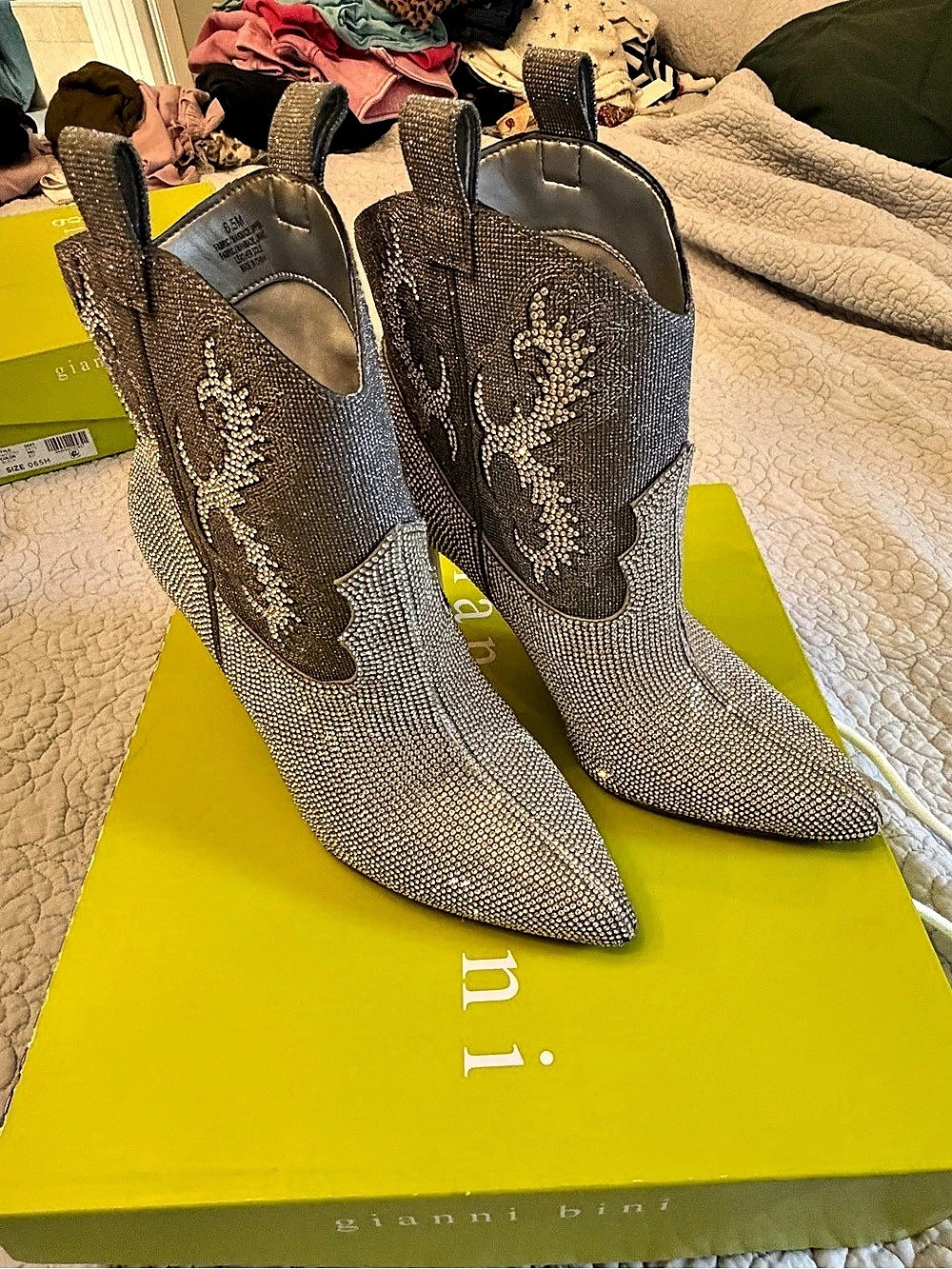 Gianni Bini Embellished Pointed-Toe Heels Silver US 6.5M Like New
